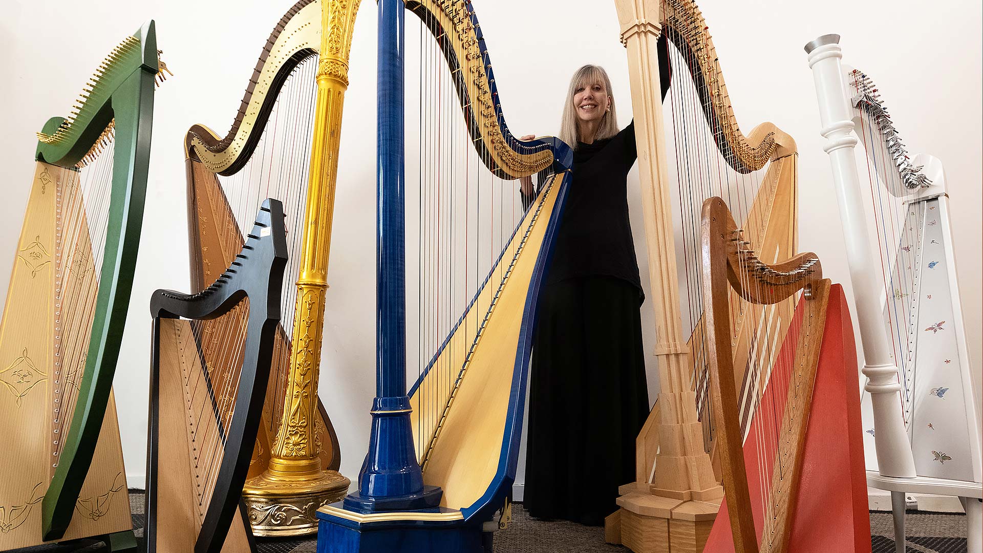 Louise Johnson harp