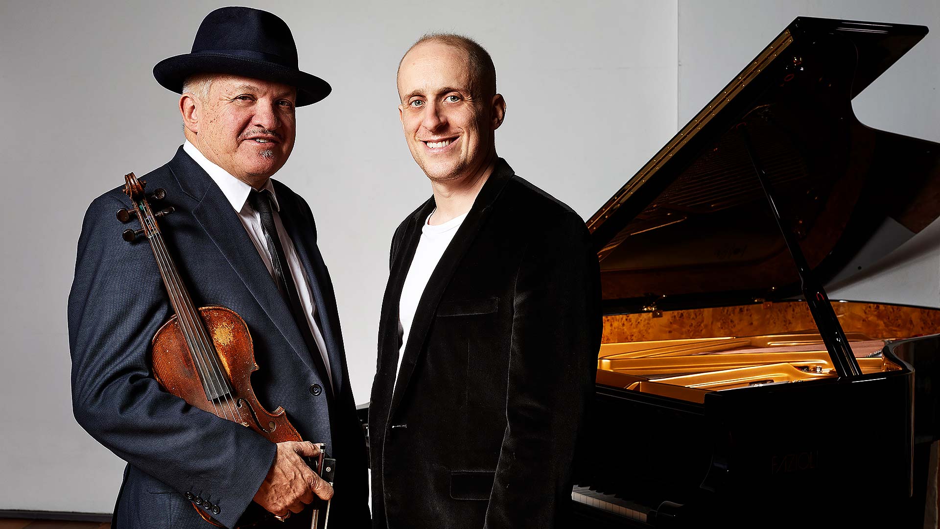 Simon Tedeschi pianist and George Washingmachine vocalist/violinist